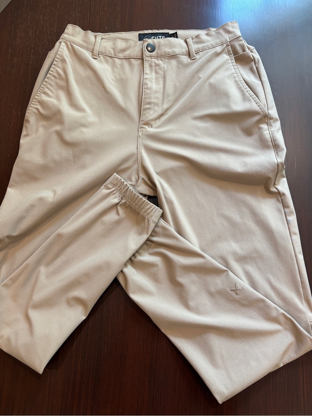 CUTS- AO Jogger Pants